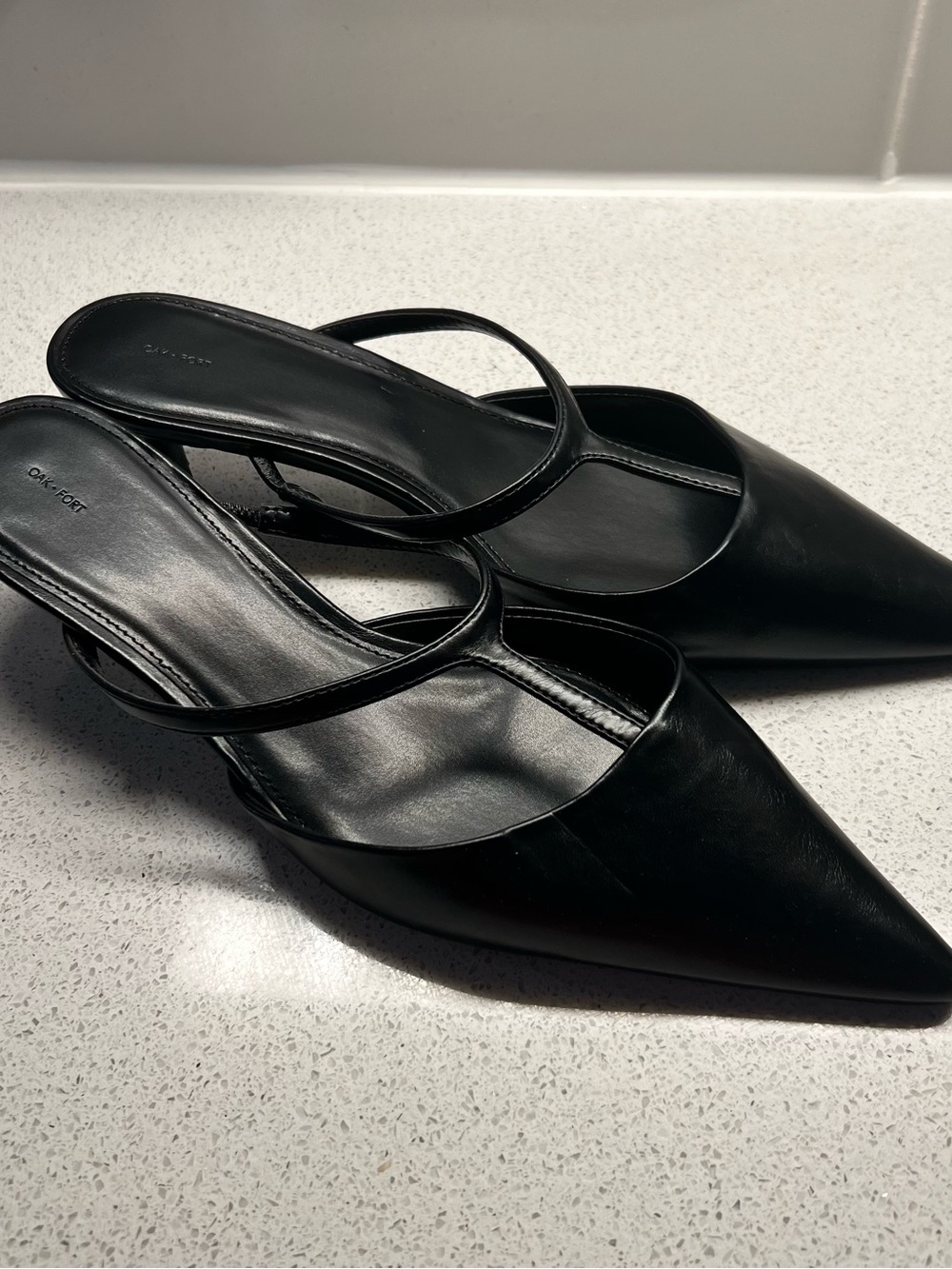 Oak and Fort Black Pointed Toe Slingback Heels - Women